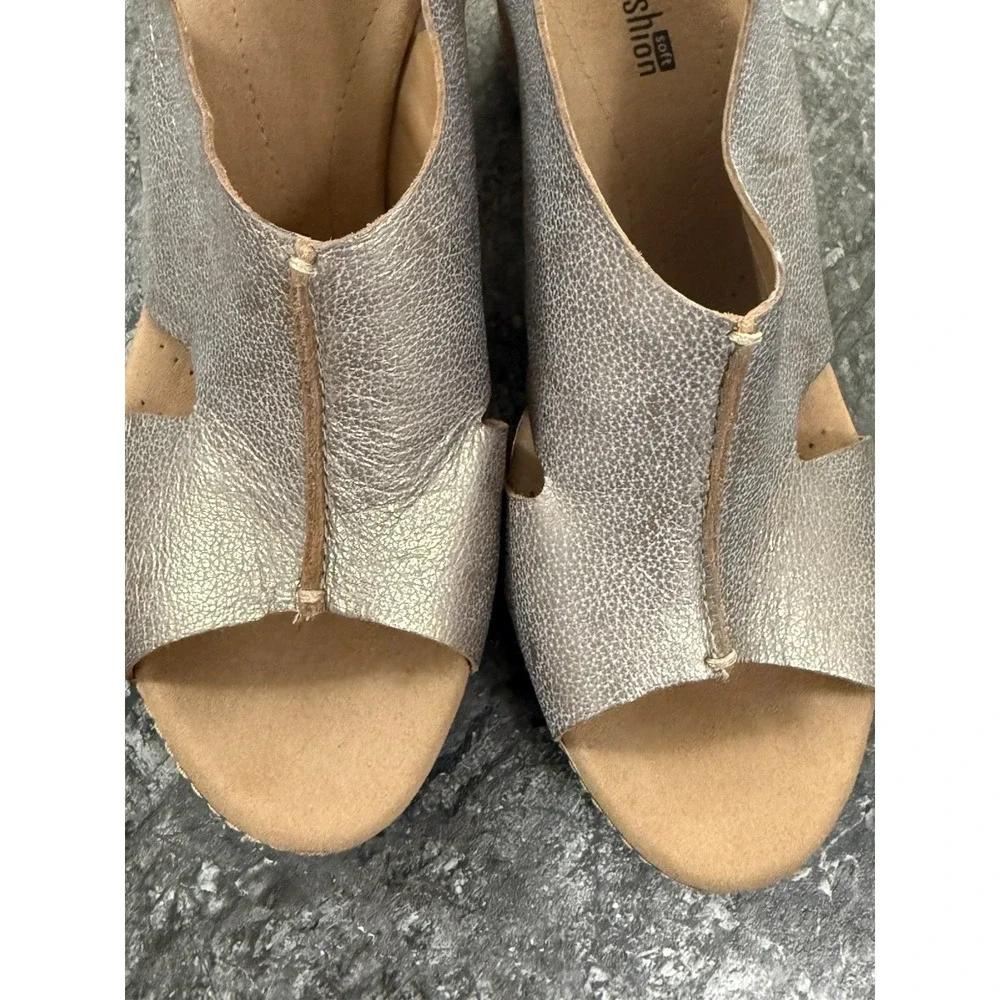 CLARKS Womens Cork Wedge Heel Sandal Gold Leather Open Toe Slingback Shoe 10M